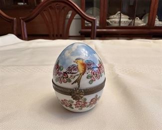 LIMOGES EGG TRINKET BOX