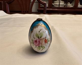 LIMOGES EGG TRINKET BOX