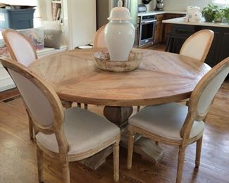 Round kitchen table & 6 chairs