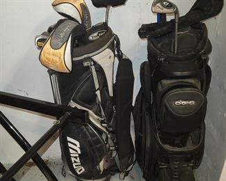 Golf clubs & equipment