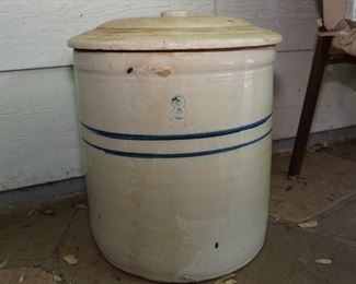 8 gallon crock