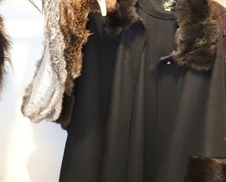 Fur collar cape, fur collars