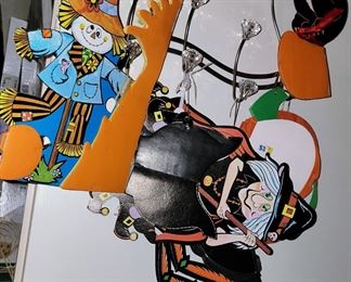 Retro holiday paper decor