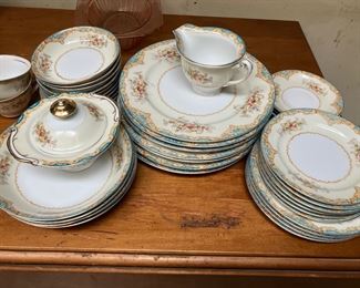 Vintage china set. Handpainted Made in Japan