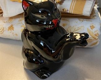 Vintage redware black cat Made in Japan. Head removable