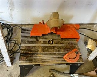 Miter saw table