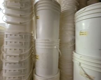 TONS of 5-Gallon paint buckets!