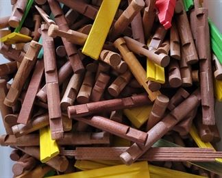 Lincoln logs assortment