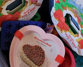 Client was professional baker! 1000's of molded bakeware tins, vintage cake decor, wedding cake towers, silicone pans, cookie cutters, candy molds, other baking items +++