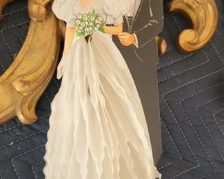 Client was professional baker! 1000's of molded bakeware tins, vintage cake decor, wedding cake towers, silicone pans, cookie cutters, candy molds, other baking items +++