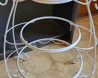 Client was professional baker! 1000's of molded bakeware tins, vintage cake decor, wedding cake towers, silicone pans, cookie cutters, candy molds, other baking items +++