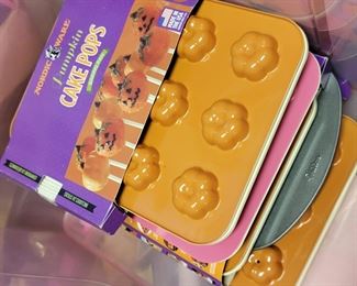 Client was professional baker! 1000's of molded bakeware tins, vintage cake decor, wedding cake towers, silicone pans, cookie cutters, candy molds, other baking items +++