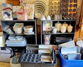 TONS of sheets & trays for all of your baking needs!