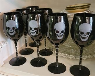 Spooky Halloween wine glasses 👻