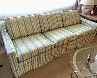 Quality Ethan Allen couch, great condition