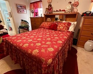 Oak Queen Bedroom Suite 