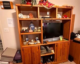 Oak Display Case
Vizio Smart Television 
Sony DVD Cd Player
Miscellaneous 