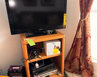 Sony Flat Screen Television 
VCR Player