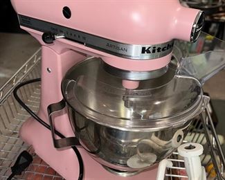 Kitchenaid Mixer Special Color "Matte Dried Rose"