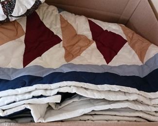 Queen size custom quilted newer 
Handmade quilt 
