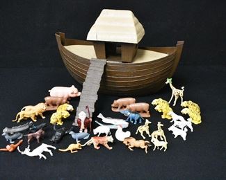 1970's Plastic Noah's Ark
