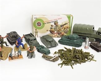 Army Men / Toy Lot