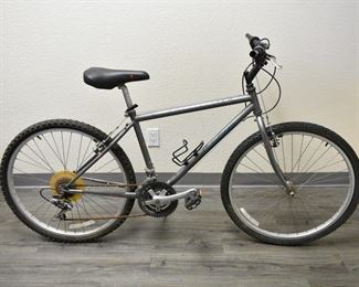 Specialized Hardrock Mountain Bike