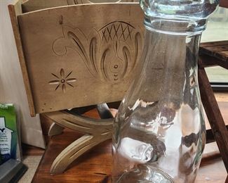 Large jar & magazine holder