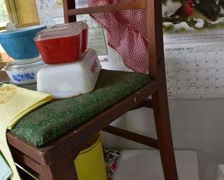 OAK RIDGE VINTAGE CHAIR