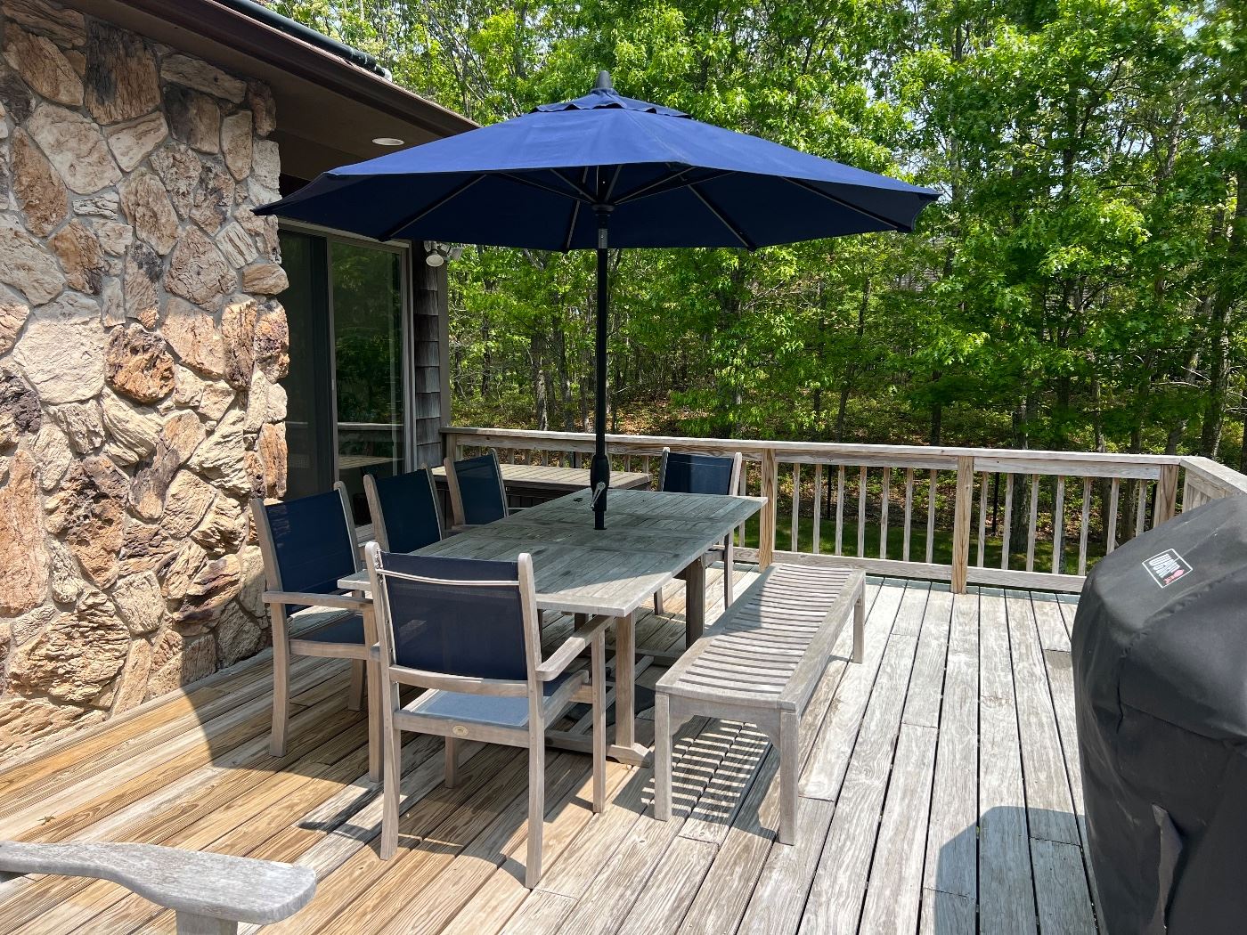 SOUTHAMPTON ONLINE ESTATE SALE in Southampton, NY starts on 5/21/2023