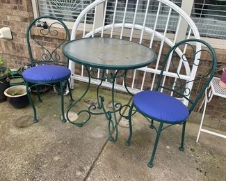 #41	patio	round glass top bistro table with 2 chairs green painted 29x29	 $75.00 			
