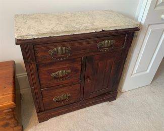 #118	3 drawer 1 door antique chest with or without  marble top 30x15x29	 $120.00 			
