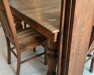 #139	oak dining table with 4 leaves and 2 good chairs 2 need screw 42 x 42-82x30	 $75.00 			
