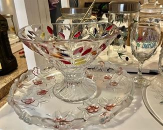 Vintage glass floral fruit bowl