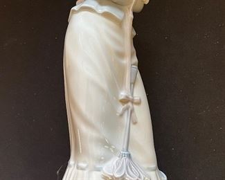 Selection on Lladro’s (Several Retired)
