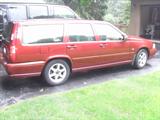 2000 VOLVO STATION WAGON WITH 99,000 MILES, VERY NICE CONDITION.