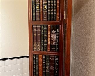 Folding screen with books 