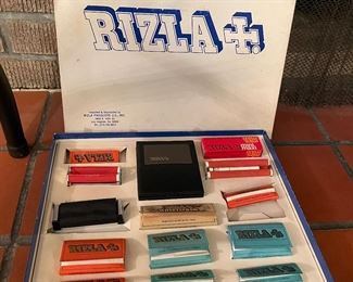 Rizla Rolling Papers Kit