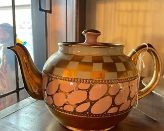 Vintage Sadler Tea Pot