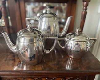 Wiskeman coffee-tea set. Silver plate 