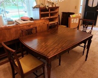 MCM Limbart Table with 3 leaves and 6 chairs
