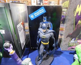 Batman Statue Warner Bros Studio store