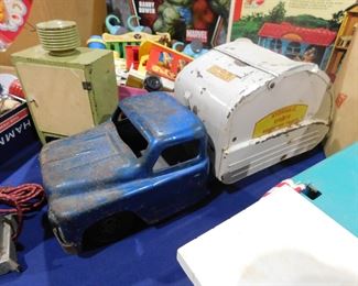 Vintage Structo garbage truck