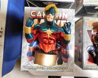 Captain Marvel Mini Bust Bowen designs