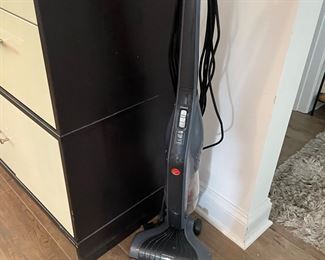 Small vacuum 