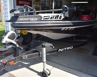 2012 Nitro Z-9
BOAT INFORMATION 2012 Nitro Z Series Z - 9 We have a 2012Nitro Z-9 ready for you with only 555 hours! This boat is a single console fiberglass fishing machine, it is powered by a 250 Horse powered Pro XS Mercury Engine with stainless steel propeller. This boat is in mint condition, the upholstery looks amazing and overall, this is a slick boat. More Specifications: Rear divided Live well Custom Nitro gray cover Stainless Steel Propeller Tandem axle trailer included Spare tire and wheel Torgue Master Gear Case Minn Kota, Fortrex 101 thrusts/36 Volt trolling motor Lowrance HDS 12 at console onboard charger 10" Jack Plate Hot Foot Blinker trim
Dimensions
Nominal Length
20.75ft
Engine
250 Horse powered Pro XS Mercury Engine with stainless steel propeller.
Buy now for $37,500.00 or
Call for details we are taking offers!