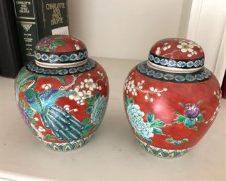 Pottery porcelain jars (inherited)