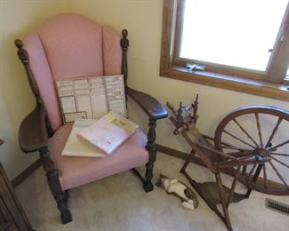 Antique Saxony pedal spinning wheel