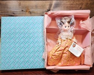 Madame Alexander Walt Disney World  Elizabeth Monroe