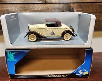 Prestige Metal Die Cast Hershey, PA Car Made in France